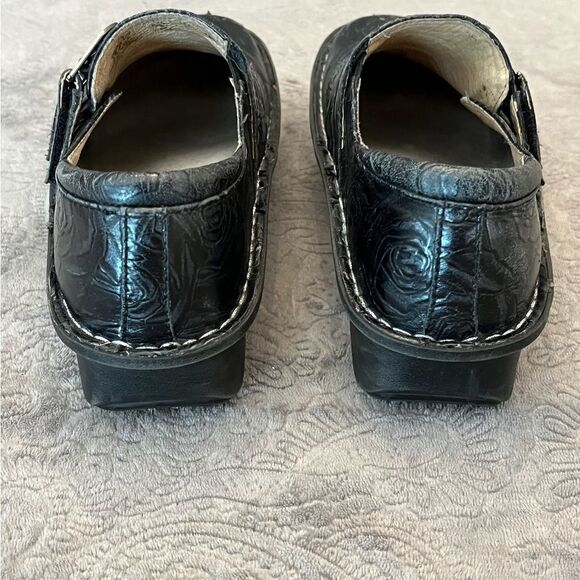 Alegria Black Platform Shoes with Embossed Design - Picture 6 of 12